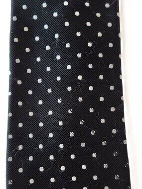 Vineyard Vines Black White Polka Dot 100% Silk Men’s Tie